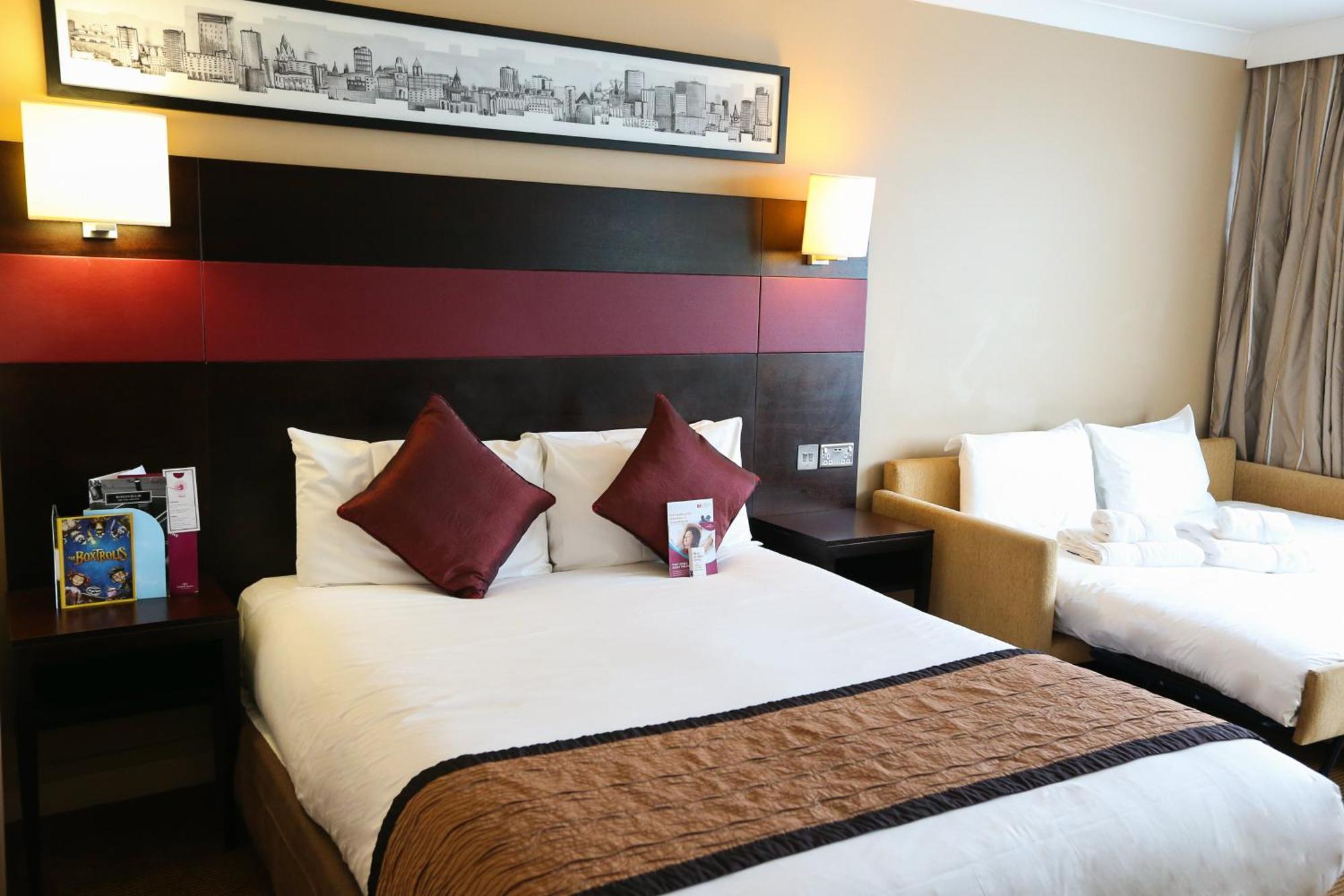 Crowne Plaza Manchester Airport, An Ihg Hotel Hale  Buitenkant foto